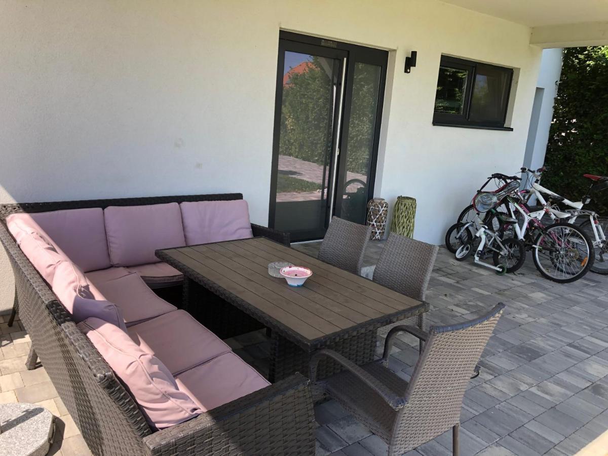 Haus In Villa *